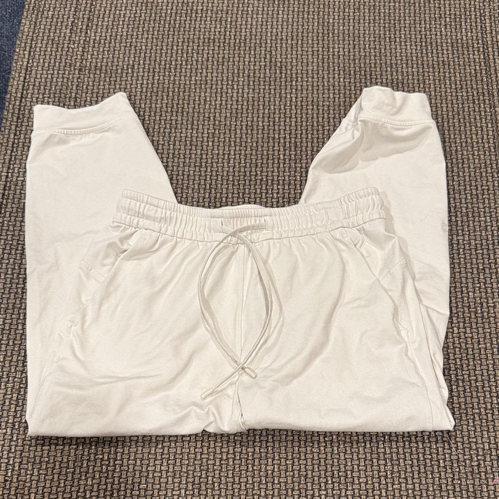 Lululemon joggers